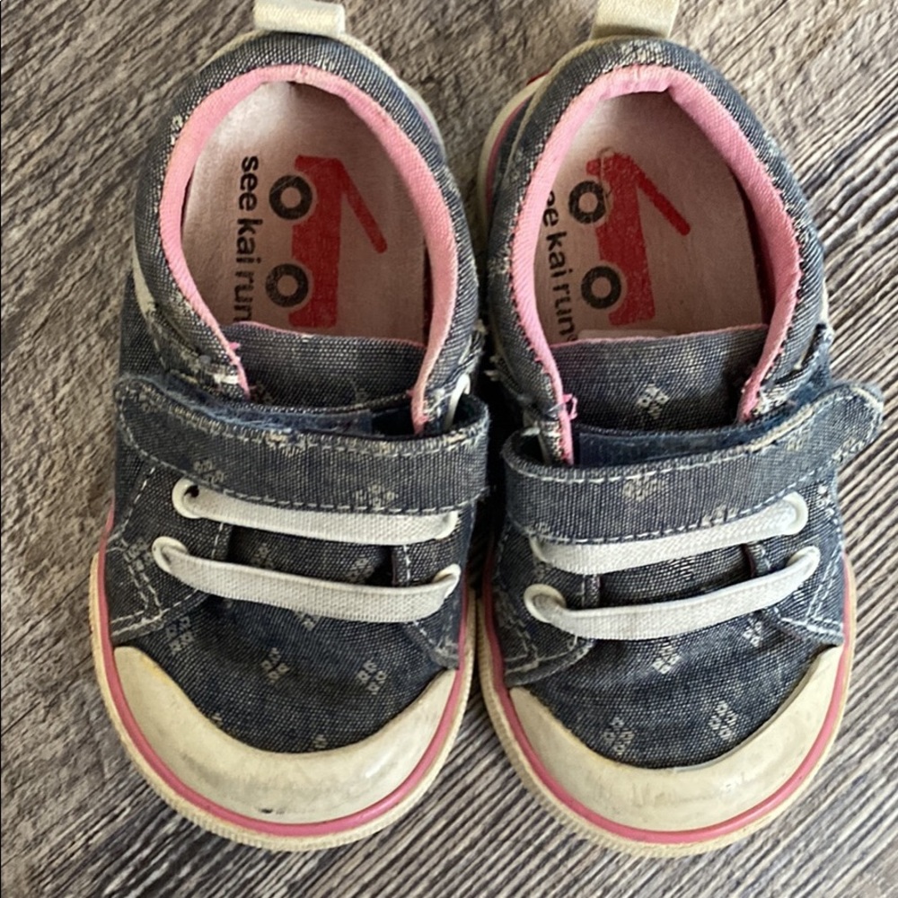 See Kai run toddler shoes size 5 1/2